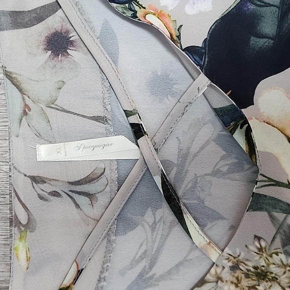 Floral Blouse - Picture 3 of 5